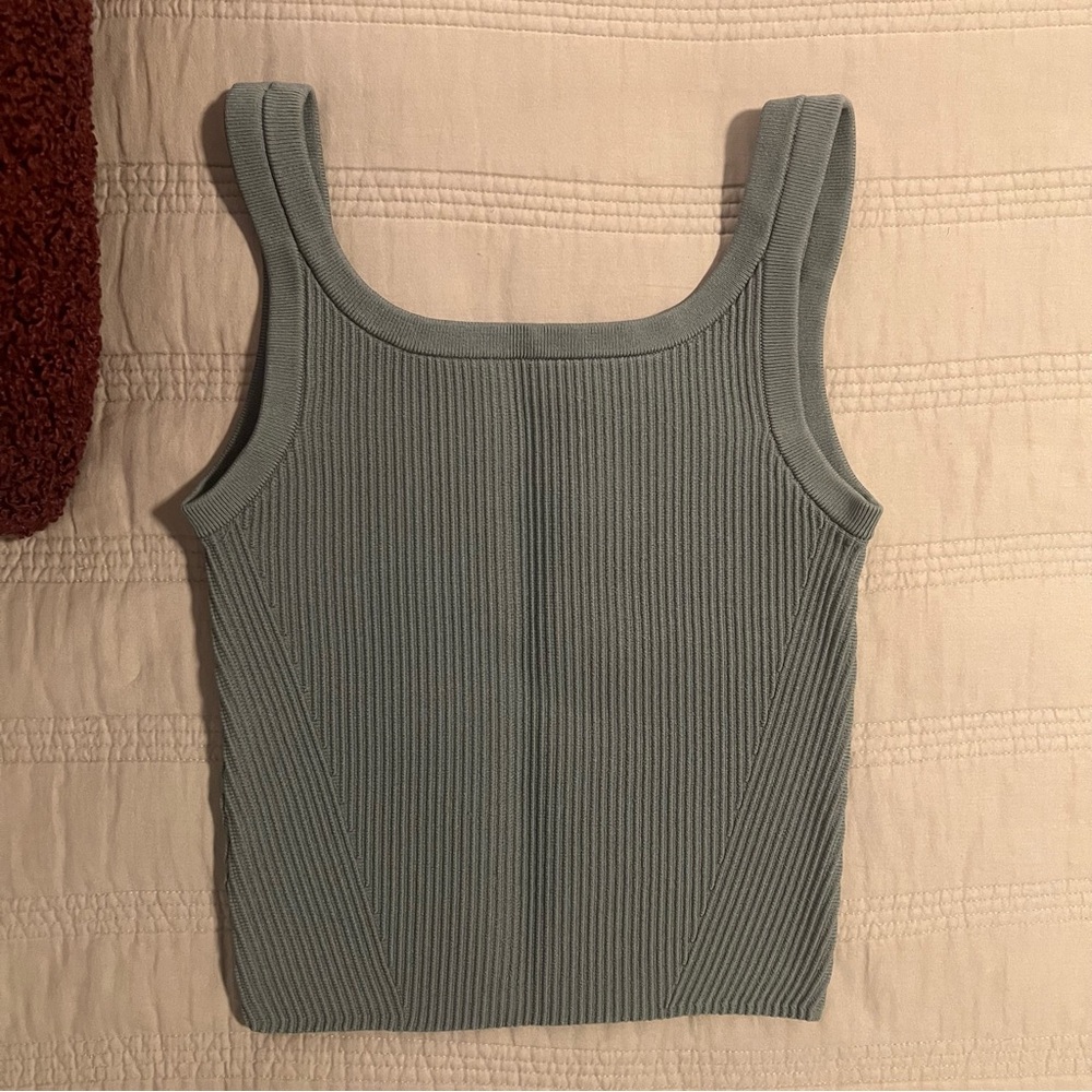 Cuts Core Reflex Ribbed Tank Top Sage Size Small nwot - Picture 4 of 6